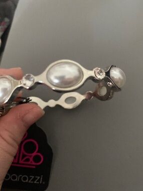 Paparazzi pearl cuff